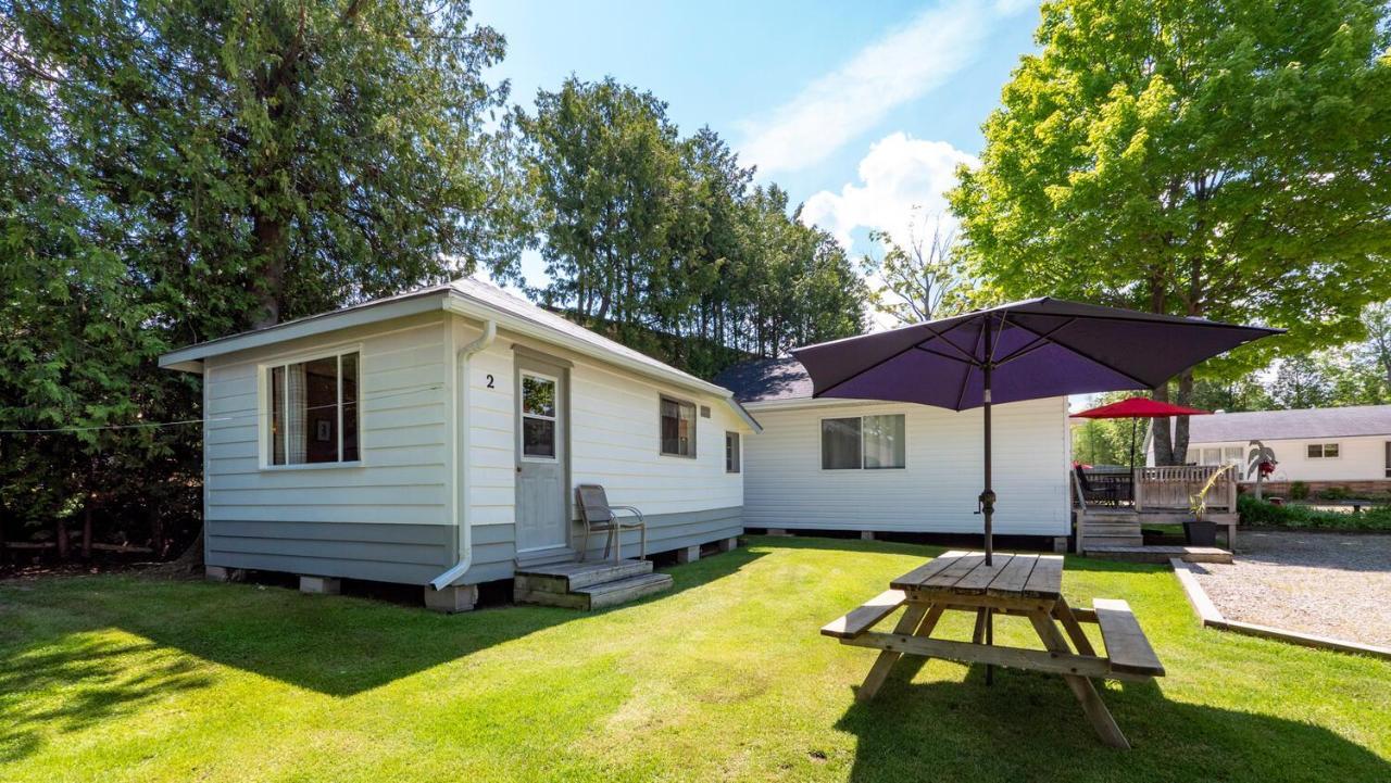 Bel Air Cottages And Motel Sauble Beach Bagian luar foto