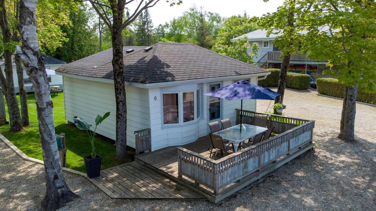 Bel Air Cottages And Motel Sauble Beach Bagian luar foto