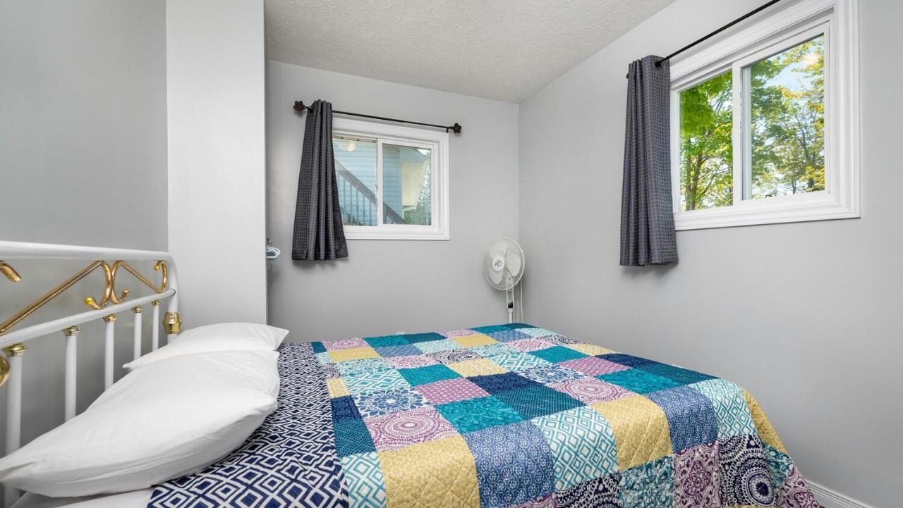 Bel Air Cottages And Motel Sauble Beach Bagian luar foto